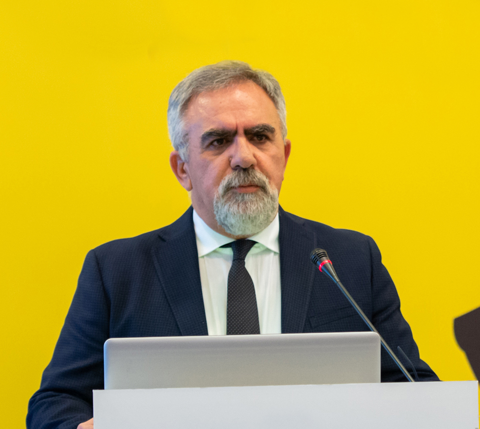 Λεωνίδας Μπακούρας